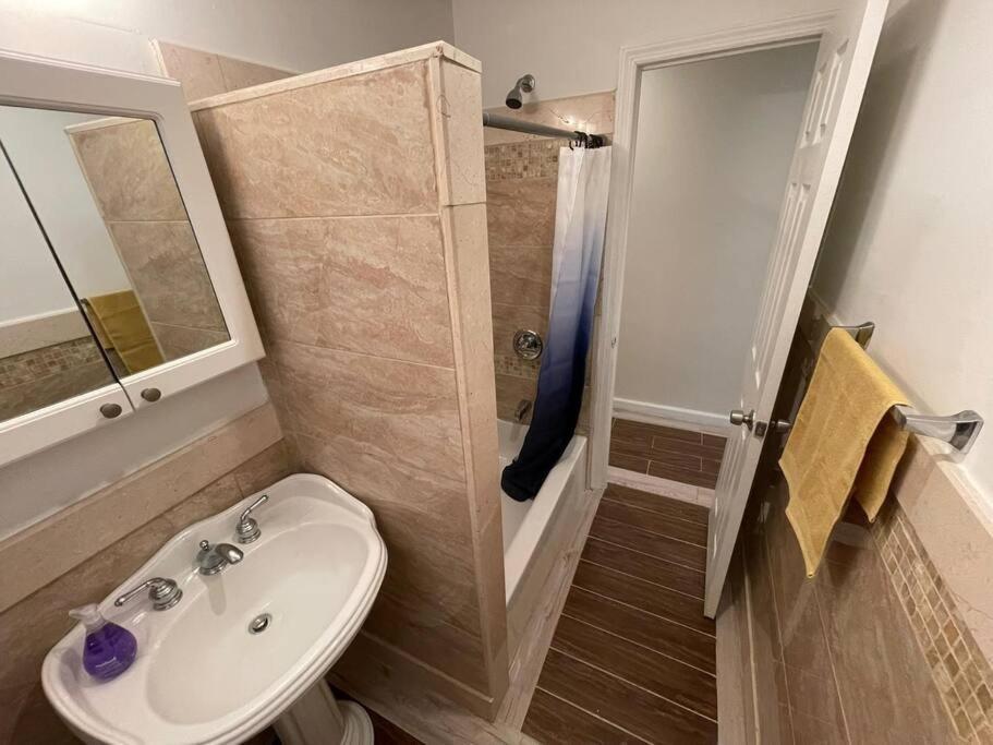 Elegant Nyc Apt 2Bedrooms 14 Minutes To Times Square! 위호켄 외부 사진